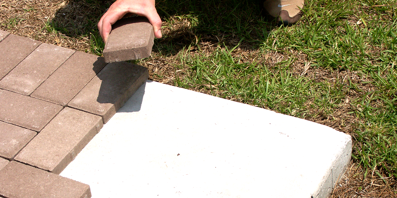 How To Properly Install 1″ Pavers Over Concrete - Lowcountry Paver